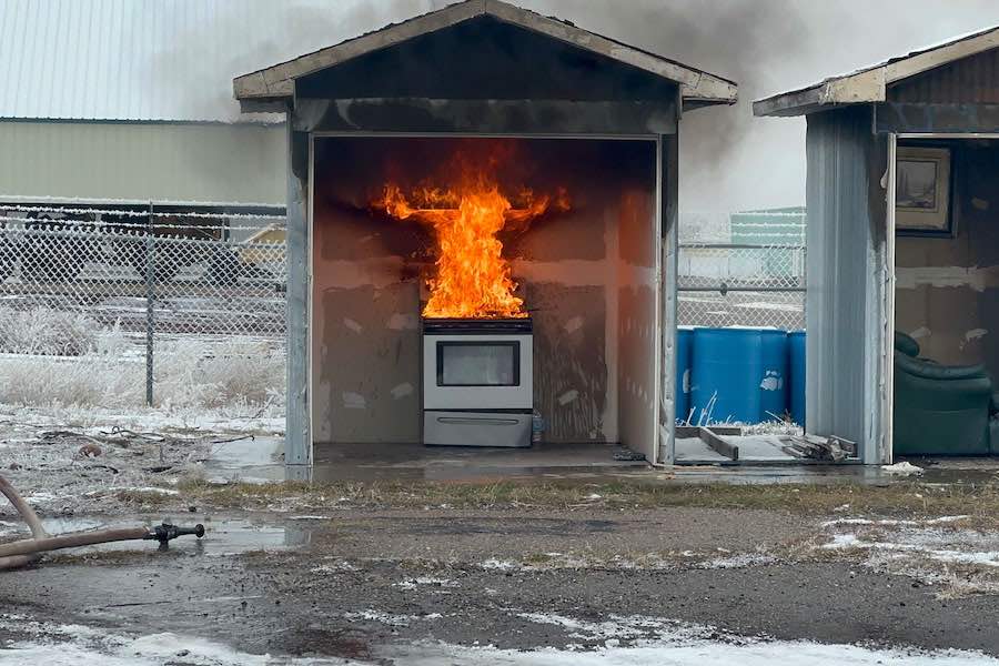 10 holiday cooking safety tips to keep your Christmas from going up in smoke
