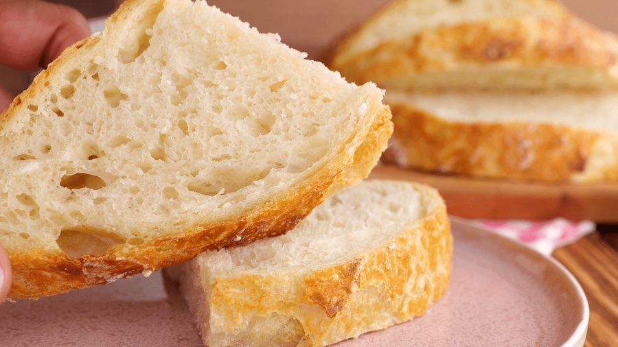 Easy Dutch Oven Bread recipe (just four ingredients!)
