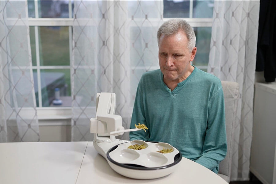 This ALS patient has a brain implant that translates his thoughts to computer commands. Here’s how it works
