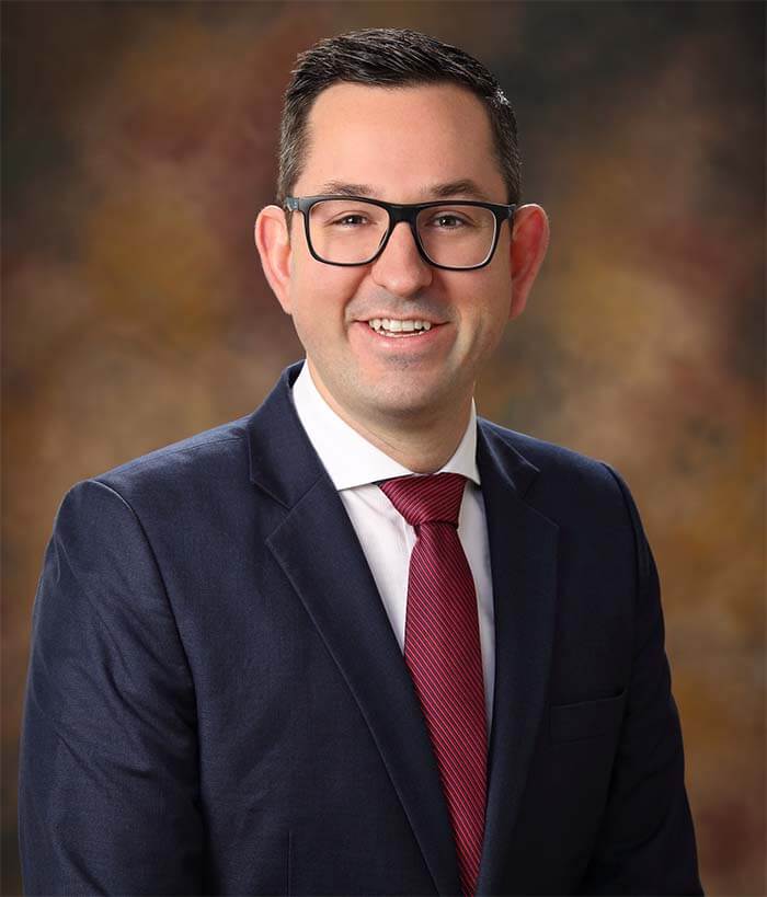 Dr Abraham Schlauderaff