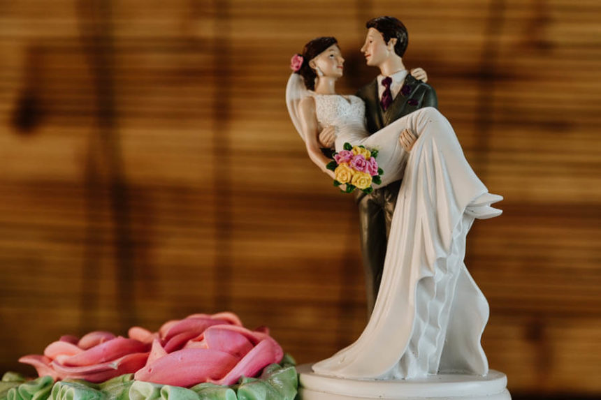 marriage figurine