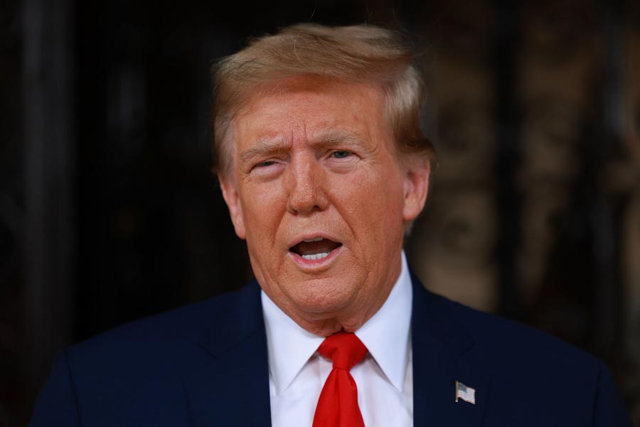 Federal judge indefinitely postpones Trump classified documents trial