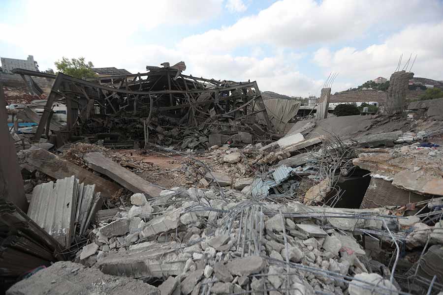 Israeli strike kills 10 in southern Lebanon in one of the deadliest incidents since October 7