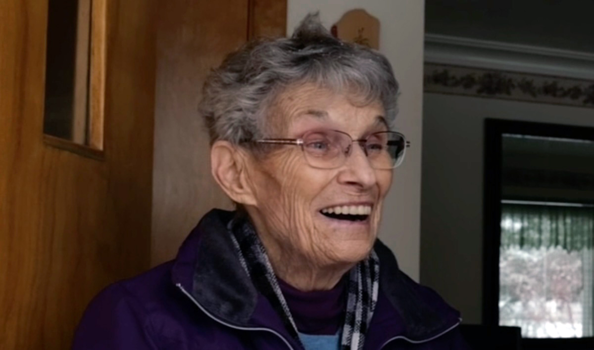 A Secret Santa delivers much-needed gift to couple whose basement flooded on their 66th anniversary