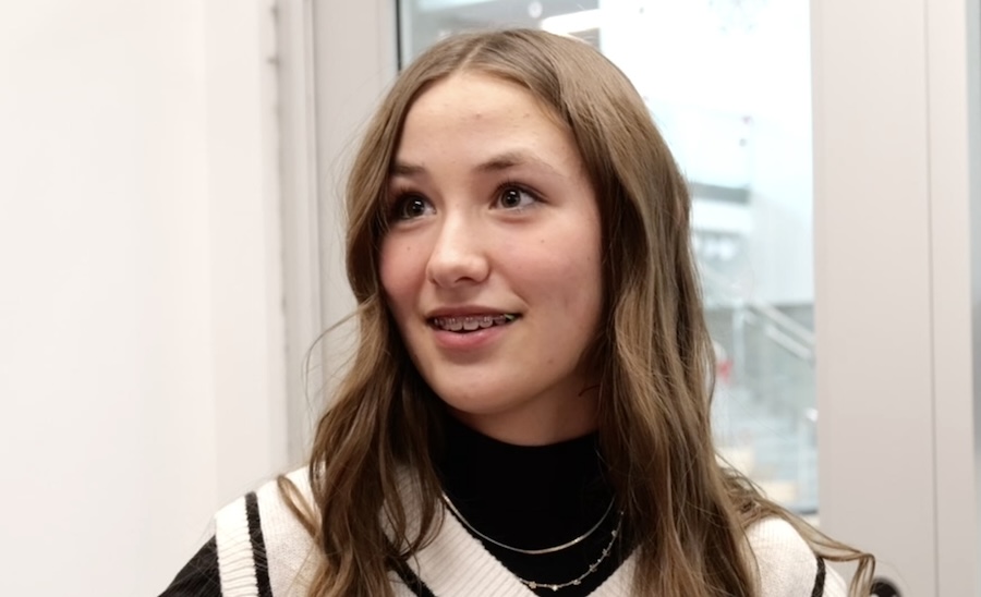 Teenager’s dream of owning her own musical instrument comes true thanks to a Secret Santa