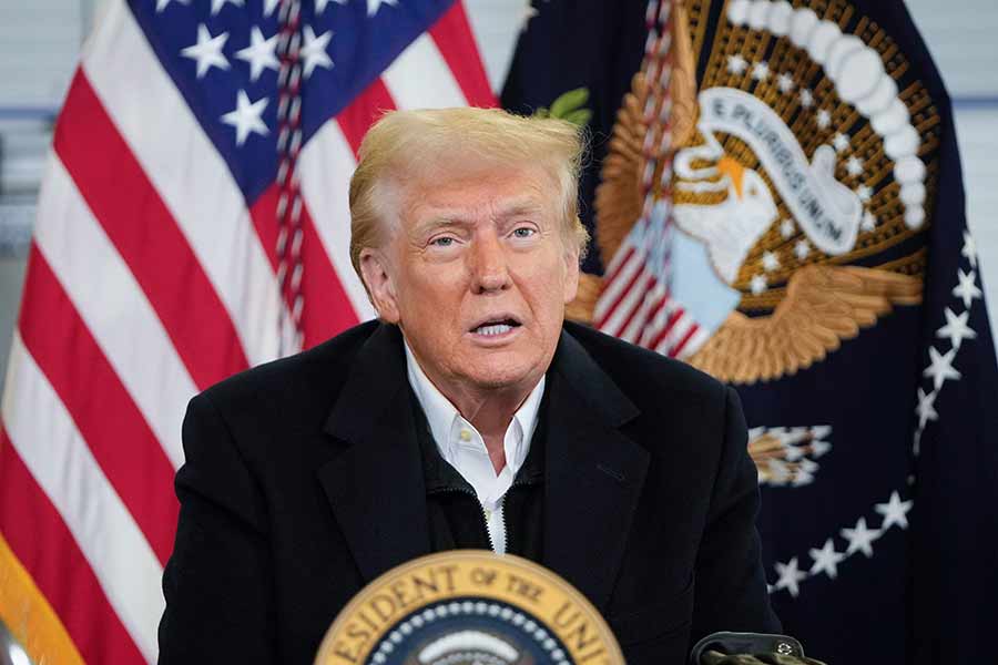 Trump issuing ‘emergency 25% tariffs’ against Colombia after country turned back deportation flights