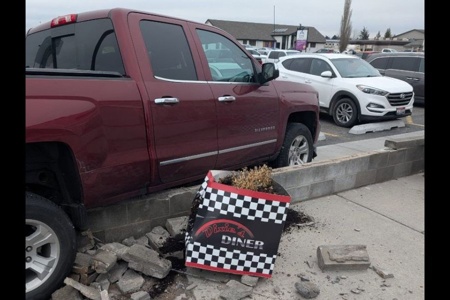 ‘Elderly’ driver crashes through patio area of Dixie’s Diner twice in one year