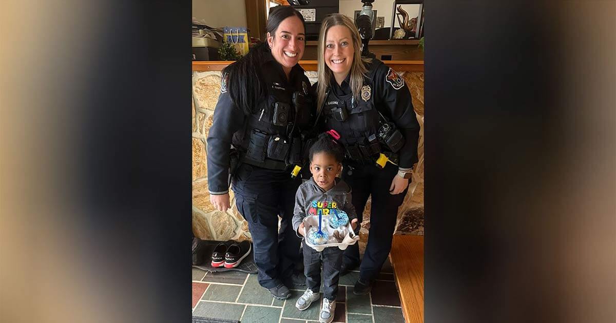A 4-year-old’s mom ate his ice cream. He called the cops