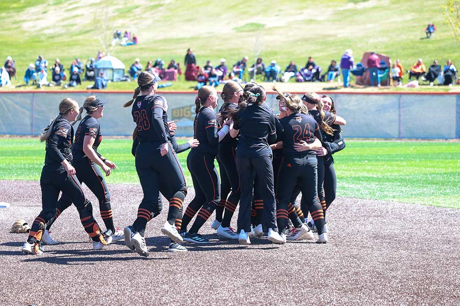 ISU softball, conference champions