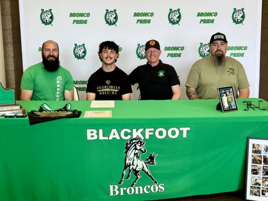 Blackfoot wrestler Tanner Ellis signed with Eastern Oregon. | Courtesy photo.