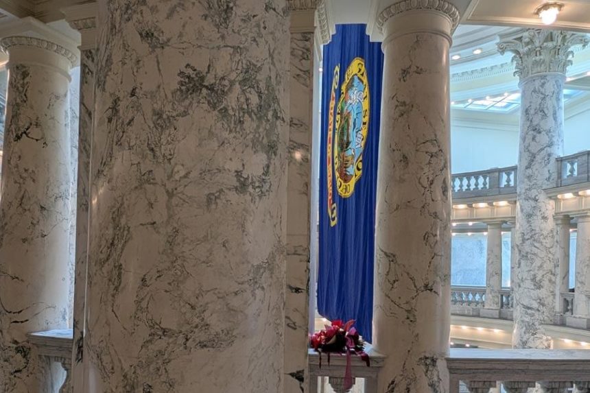flag inside Idaho State Capitol