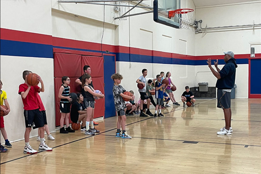 Cleave Lewis coaching kids at the Idaho Falls Rec Center | Courtesy Renee Buchan