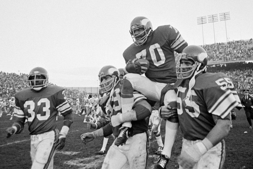 nfl jim marshall obit