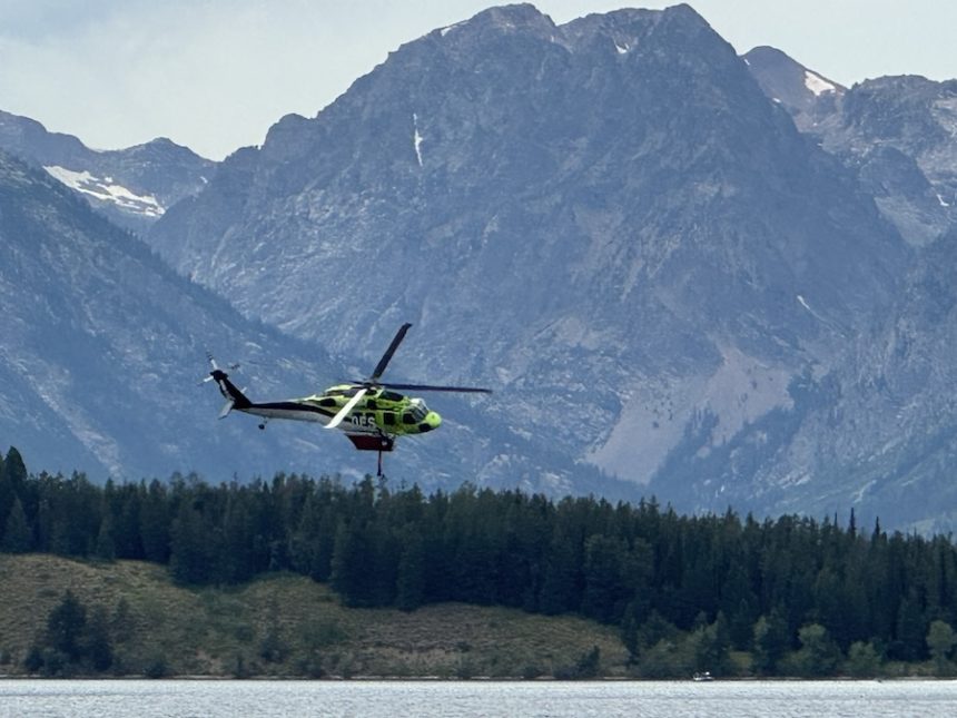 Signal Flats Fire helicopter over Jackson Lake 2
