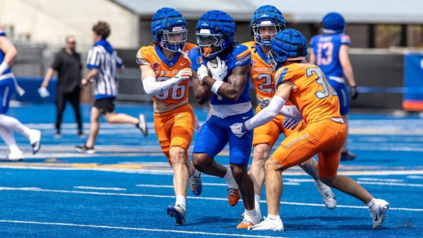 Breezy Dubar was active for the Broncos’ spring game in April, carrying the ball for a game-high 41 yards. Sarah A. Miller smiller@idahostatesman.com Read more at: https://www.idahostatesman.com/sports/college/mountain-west/boise-state-university/boise-state-football/article311754343.html#storylink=cpy