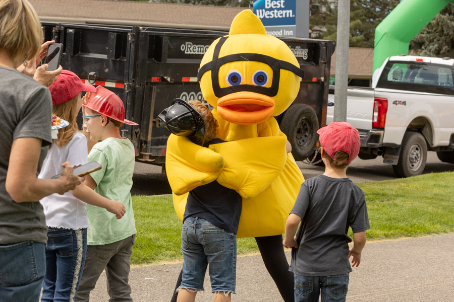 One of the many duck mascots greeting kids Saturday afternoon. | Daniel V. Ramirez, EastIdahoNews.com
