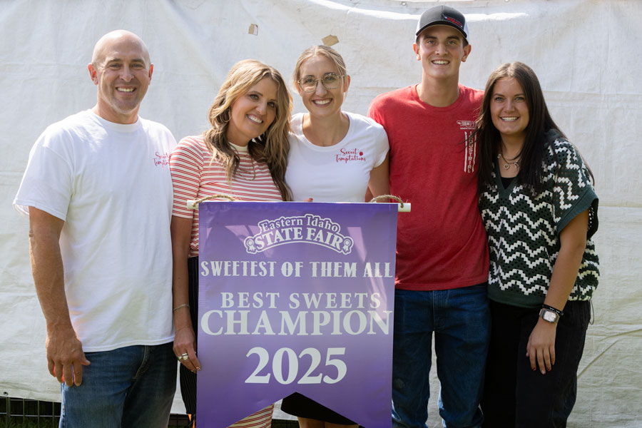 Mark, Lacey, Zoey, Harley and Joanna Secrist of Sweet Temptations | Daniel V. Ramirez, EastIdahoNews.com