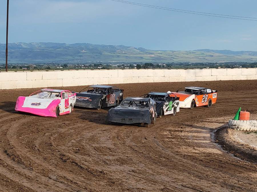 more cars racing