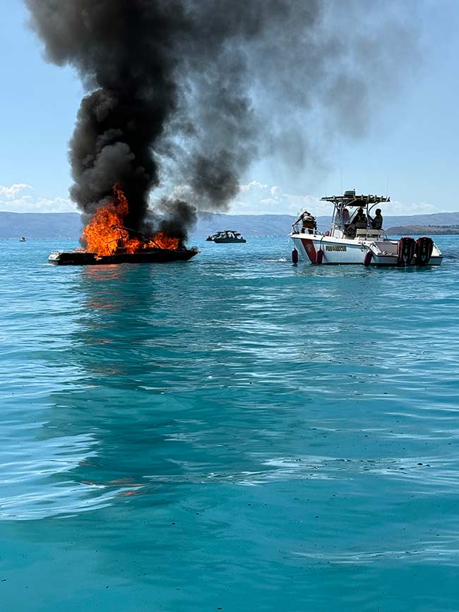 boat fire 3