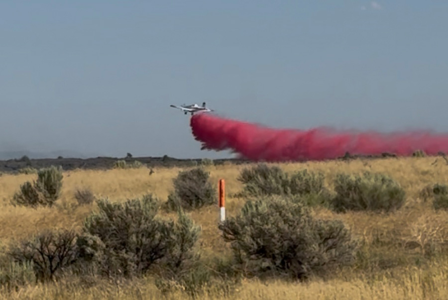A plane assisting with the Lava Trail fire operations | IFFD
