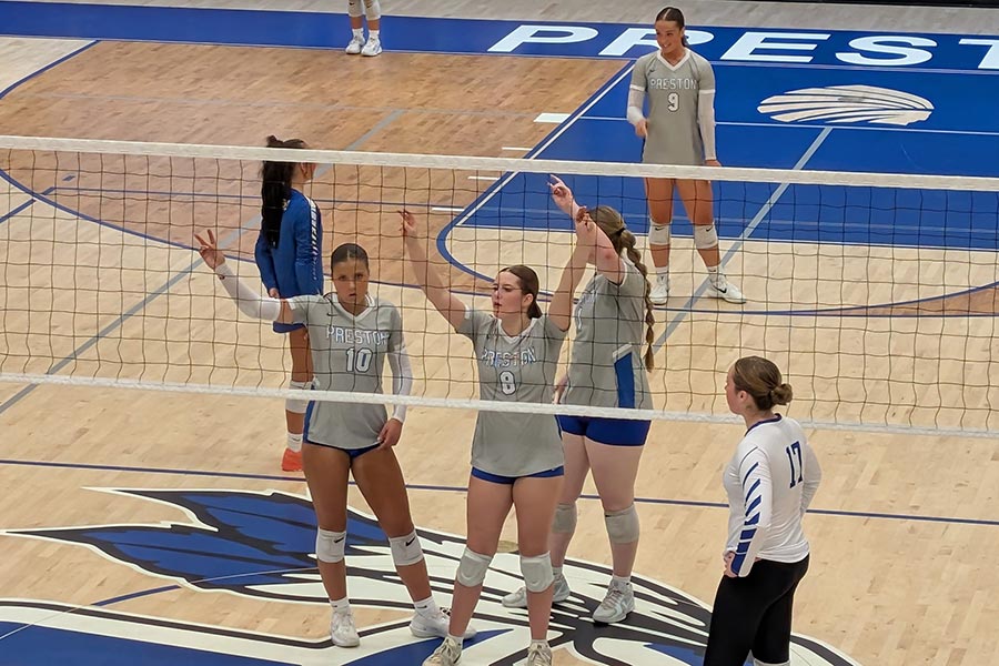 Preston volleyball , senior Tayla Wakley (10)