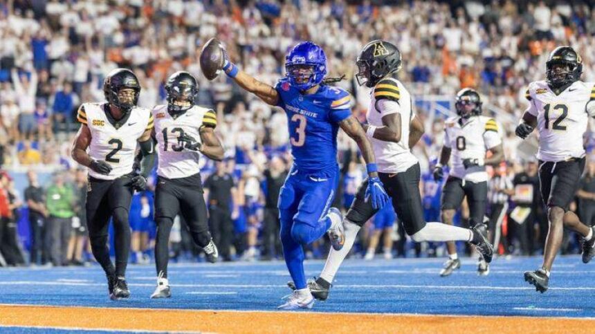 Boise State wide receiver Latrell Caples scores a touchdown in the second half of their football game against App State at Albertsons Stadium, Saturday, Sept. 27, 2025. Sarah A. Millersmiller@idahostatesman.com