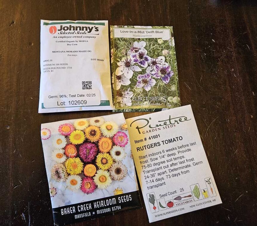 EIN101225Garden1 Seed packets