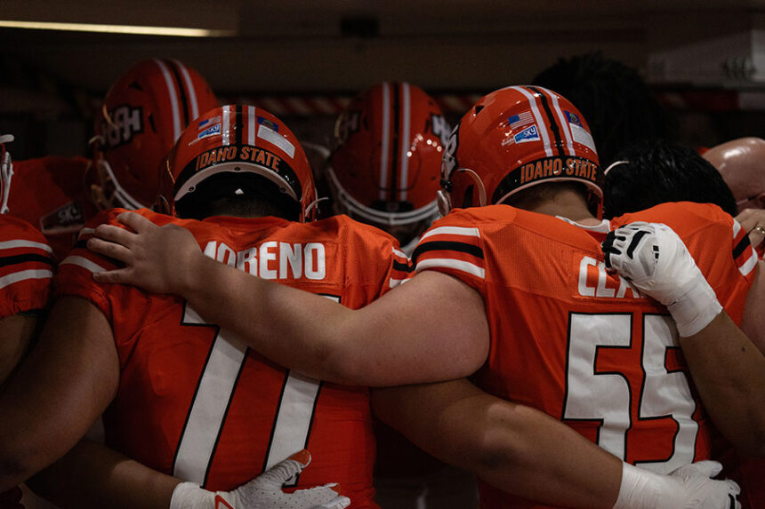 ISU football huddle