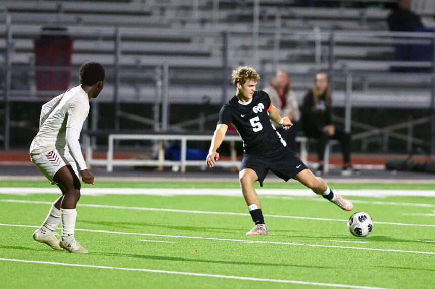 Highland boys soccer Isaac Robinson