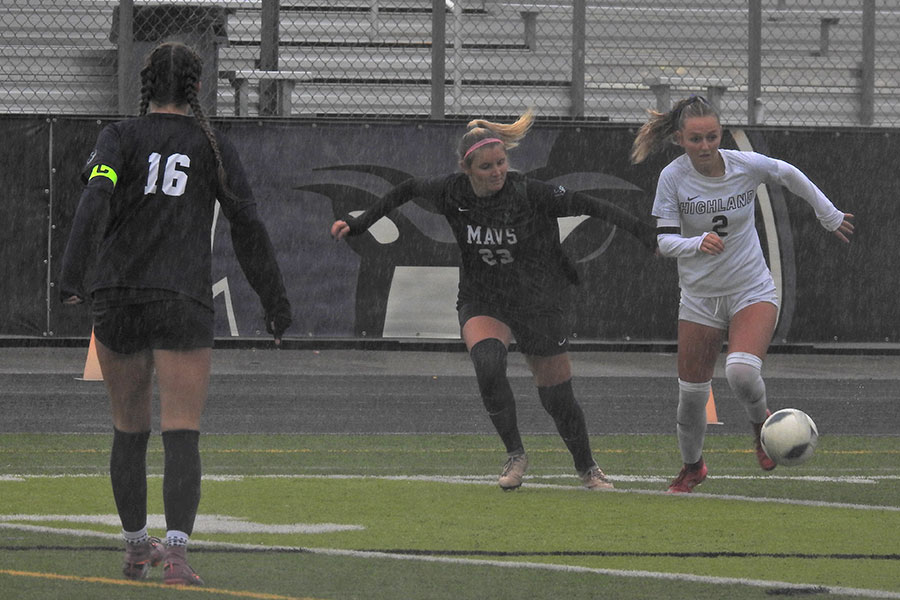 Highland girls soccer Devree Bell (2)