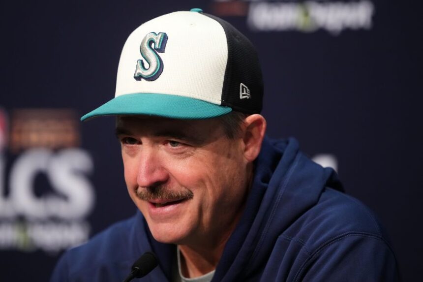 Seattle Mariners manager Dan Wilson speaks during a media availability the day before Game 3 of baseball's American League Championship Series against the Toronto Blue Jays, Tuesday, Oct. 14, 2025, in Seattle. (AP Photo/Lindsey Wasson)