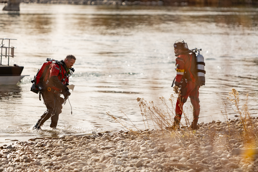 Divers recovering portions of the plane from the Snake River Monday morning. | Daniel V. Ramirez, EastIdahoNews.com