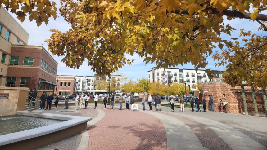 People line up to vote in Ada County in November 2024. | Sarah Miller, Idaho Statesman