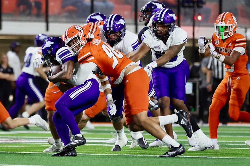Idaho State Bronson Childs sack