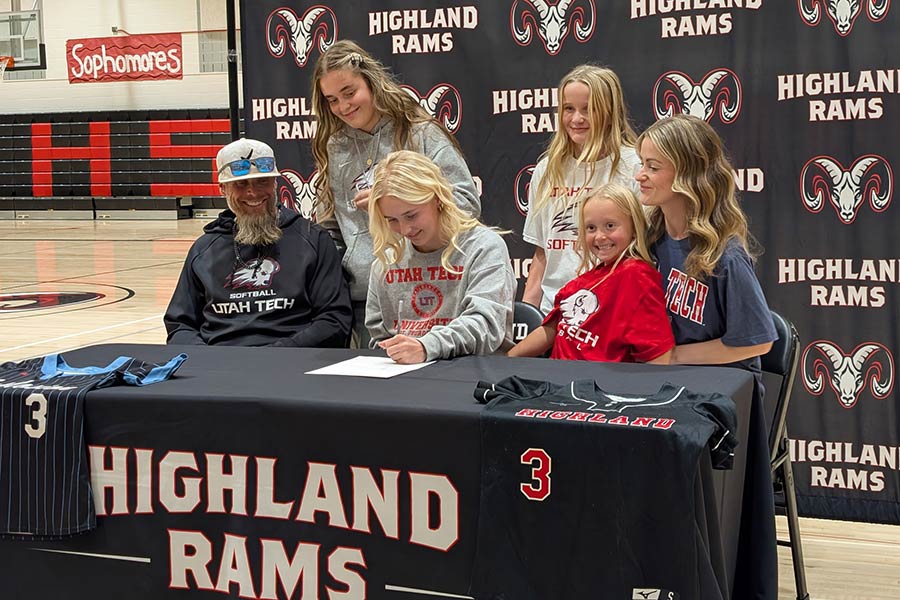 Highland softball Reece Bybee signing