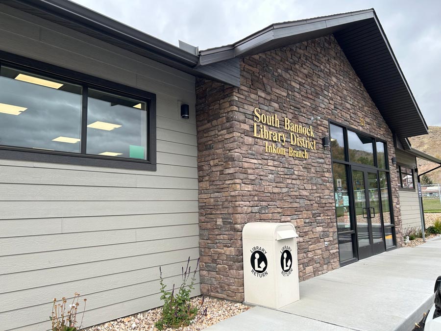 The exterior of the South Bannock Library District’s Inkom Branch. (Photo by Christina Lords/Idaho Capital Sun)