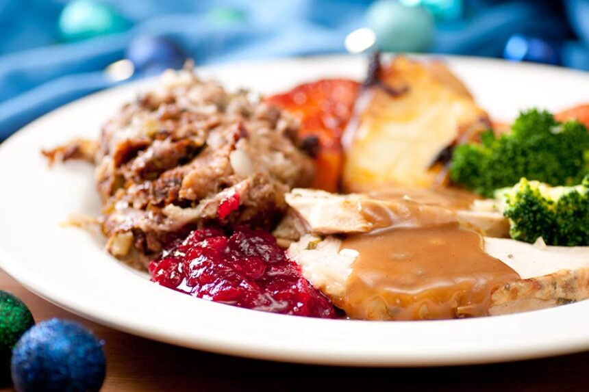 plate of Thanksgiving dinner