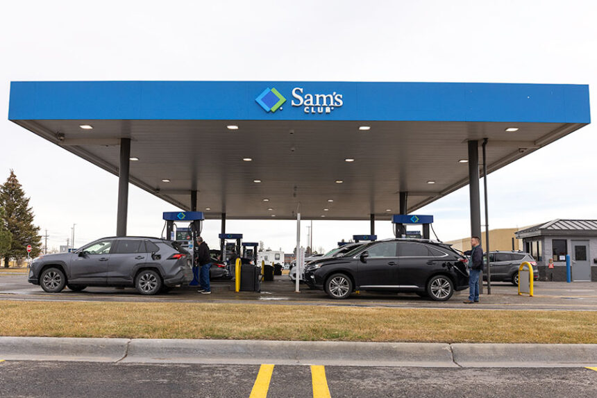 Police and EMS responded to a report of a woman who ran over by a truck has died. Police are investigating the inicident. | Daniel V. Ramirez, EastIdahoNews.com