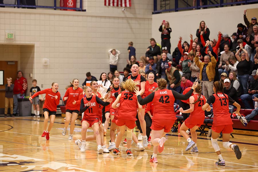 Highland celebrates at Pocatello
