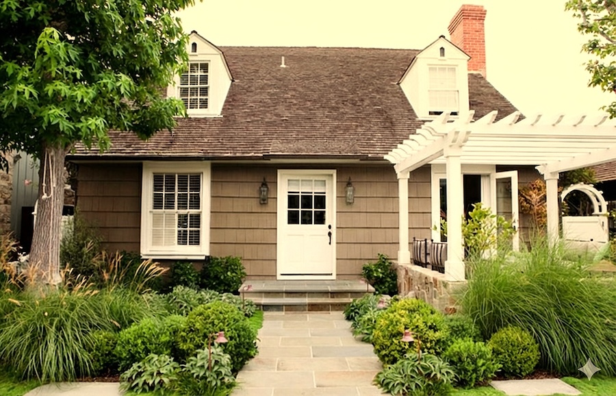 Photo 2 small house symetry edited