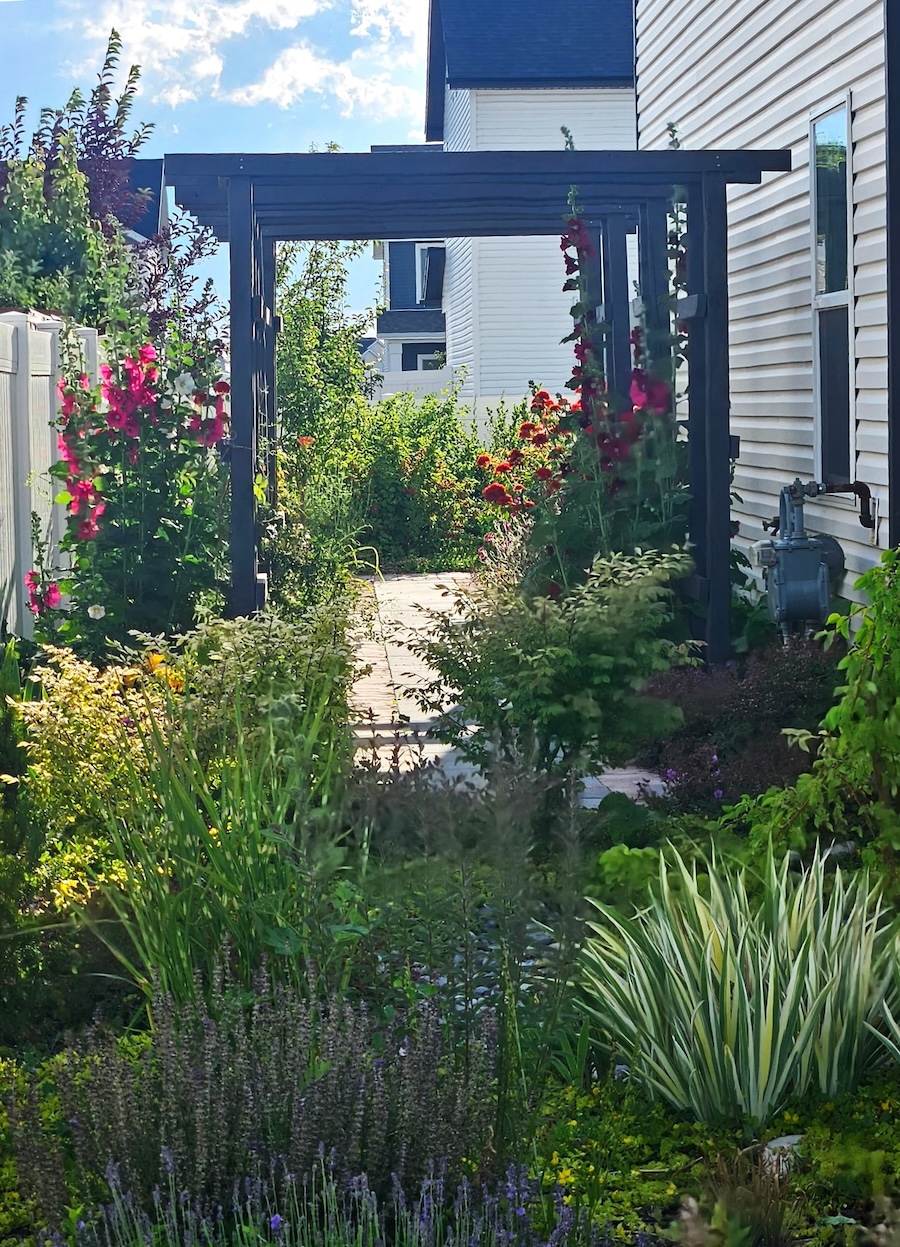 Photo 4 Archway transition