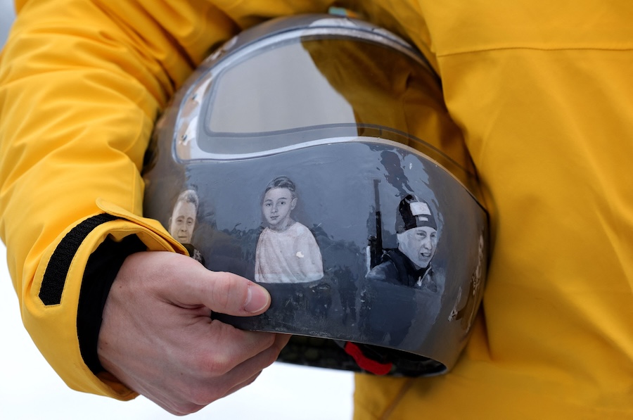 cnn L19jb21wb25lbnRzL2ltYWdlL2luc3RhbmNlcy9jbWxqdWw4MWowMDAzM2I2cGkyNHYzcjho L19jb21wb25lbnRzL2FydGljbGUvaW5zdGFuY2VzL2NtbGpzc2FkZjAwMnEyN3A4YnN2ejViZXQ