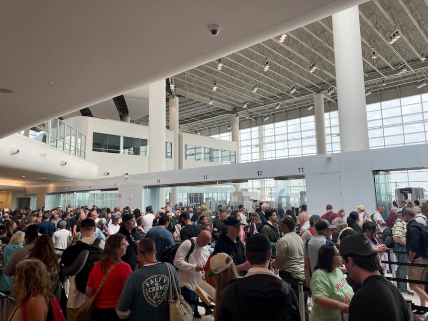 cnn L19jb21wb25lbnRzL2ltYWdlL2luc3RhbmNlcy9jbW1panRoZ2UwMDAwM2I2cjlscWh4Zm5s L19jb21wb25lbnRzL2FydGljbGUvaW5zdGFuY2VzL2NtbWlpMWZ6OTAwMXIyN252aDMycGhwajk