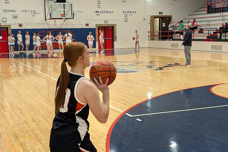 Malad Izzy Haycock beats Marsh Valley Tayzlee Belnap in the 3-point shootout