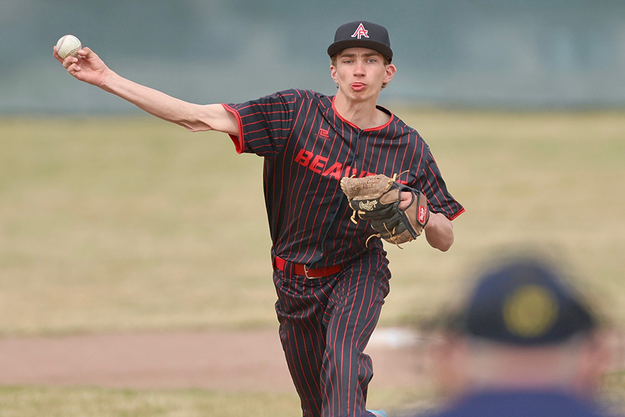 Beavers bit by late rally, continue search for first win of the season