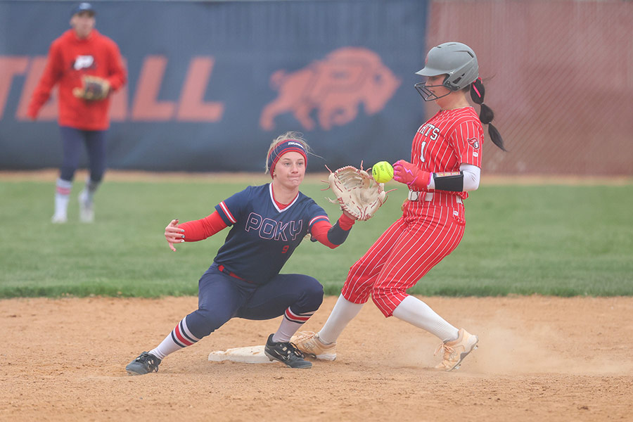 Pocatello softball Azlinn Bullock gets Hillcrest Savannah Johnson at second
