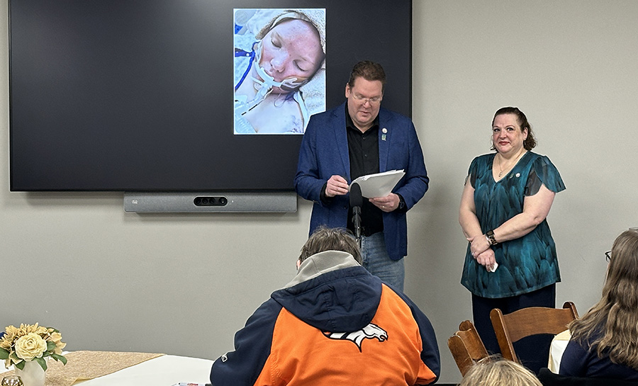 Wilsons speak at event