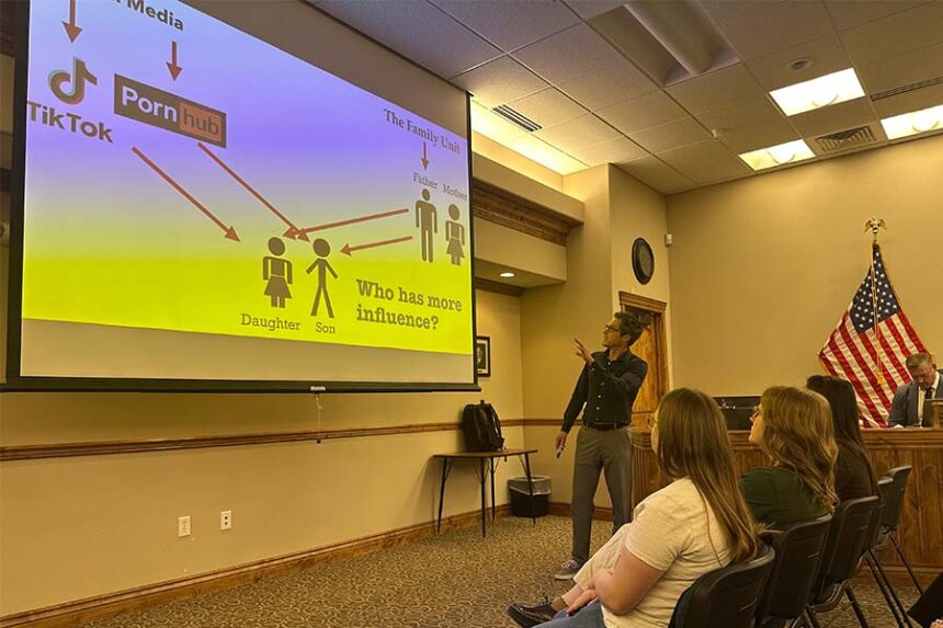 The Upper Valley SAFE Initiative will be holding a workshop on children’s safety online on April 25. | Courtesy Photo