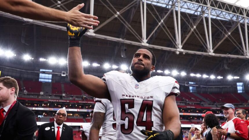 GLENDALE, ARIZONA - SEPTEMBER 29: Bobby Wagner #54 of the Washington Commanders reacts after defeating the Arizona Cardinals 42-14 at State Farm Stadium on September 29, 2024 in Glendale, Arizona. (Photo by Christian Petersen/Getty Images)