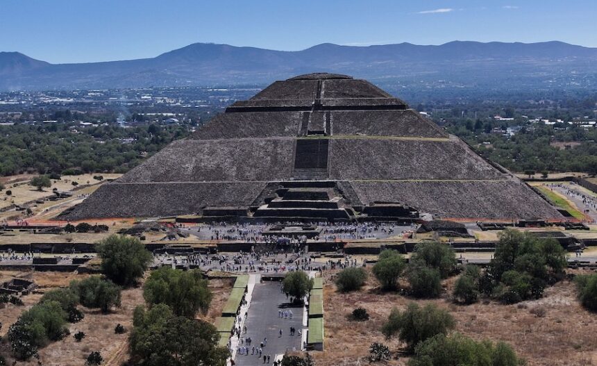 cnn L19jb21wb25lbnRzL2ltYWdlL2luc3RhbmNlcy9jbW83a3gzNW8wMDJ6MjZwMzNrdjYxZjll L19jb21wb25lbnRzL2FydGljbGUvaW5zdGFuY2VzL2NtbzdreDM1bzAwMzAyNnAzODhhcTdnMHk